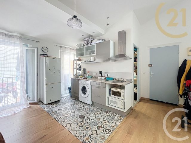 Appartement T3 à vendre - 3 pièces - 38.97 m2 - PERPIGNAN - 66 - LANGUEDOC-ROUSSILLON - Century 21 Terres Catalanes